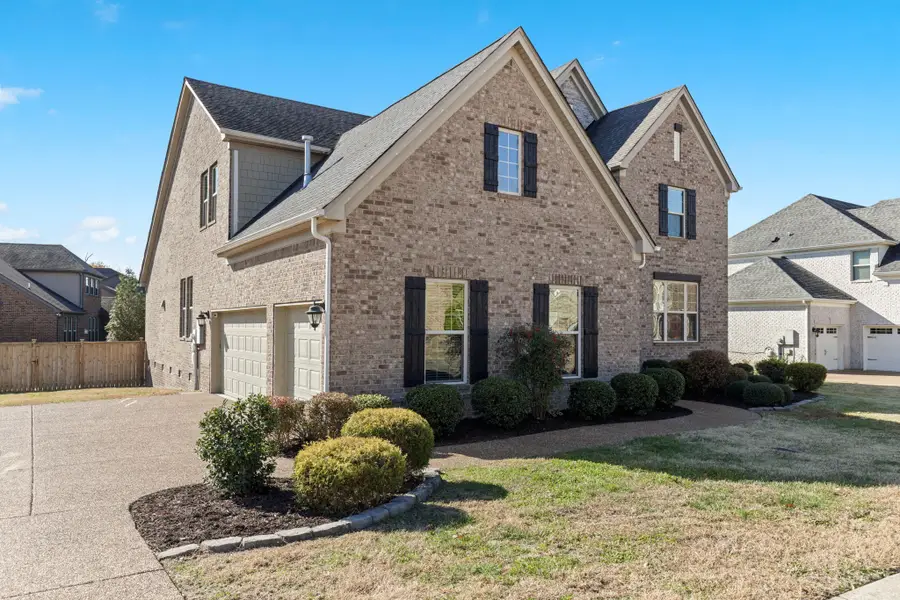 134 Fountain Brooke Dr, Hendersonville, TN 37075 - Image #2