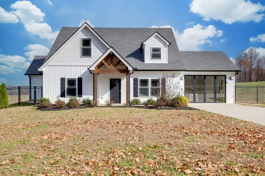 1020 Loggins Lane, Charlotte, TN 37036 - Image #3