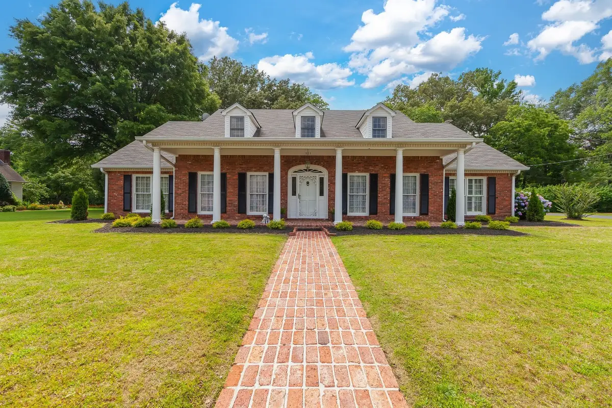 915 Lee Avenue, Brownsville, TN 38012 - Image #1