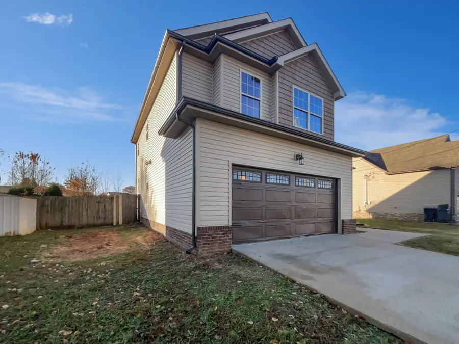 944 Silty Dr, Clarksville, TN 37042 - Image #2