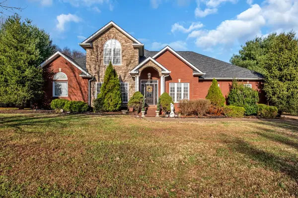 1914 Bartons Cv, Lebanon, TN 37087