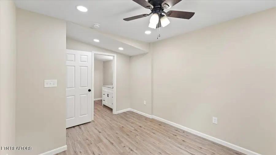 601 N Kingston Ave, Rockwood, TN 37854 - Image #3