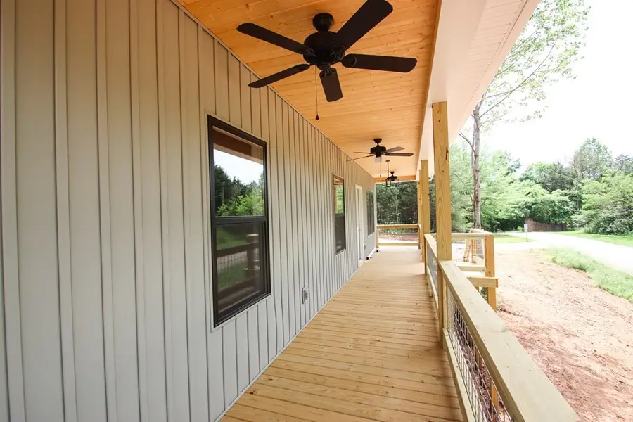 70 River Oaks Dr, Sparta, TN 38583 - Image #3