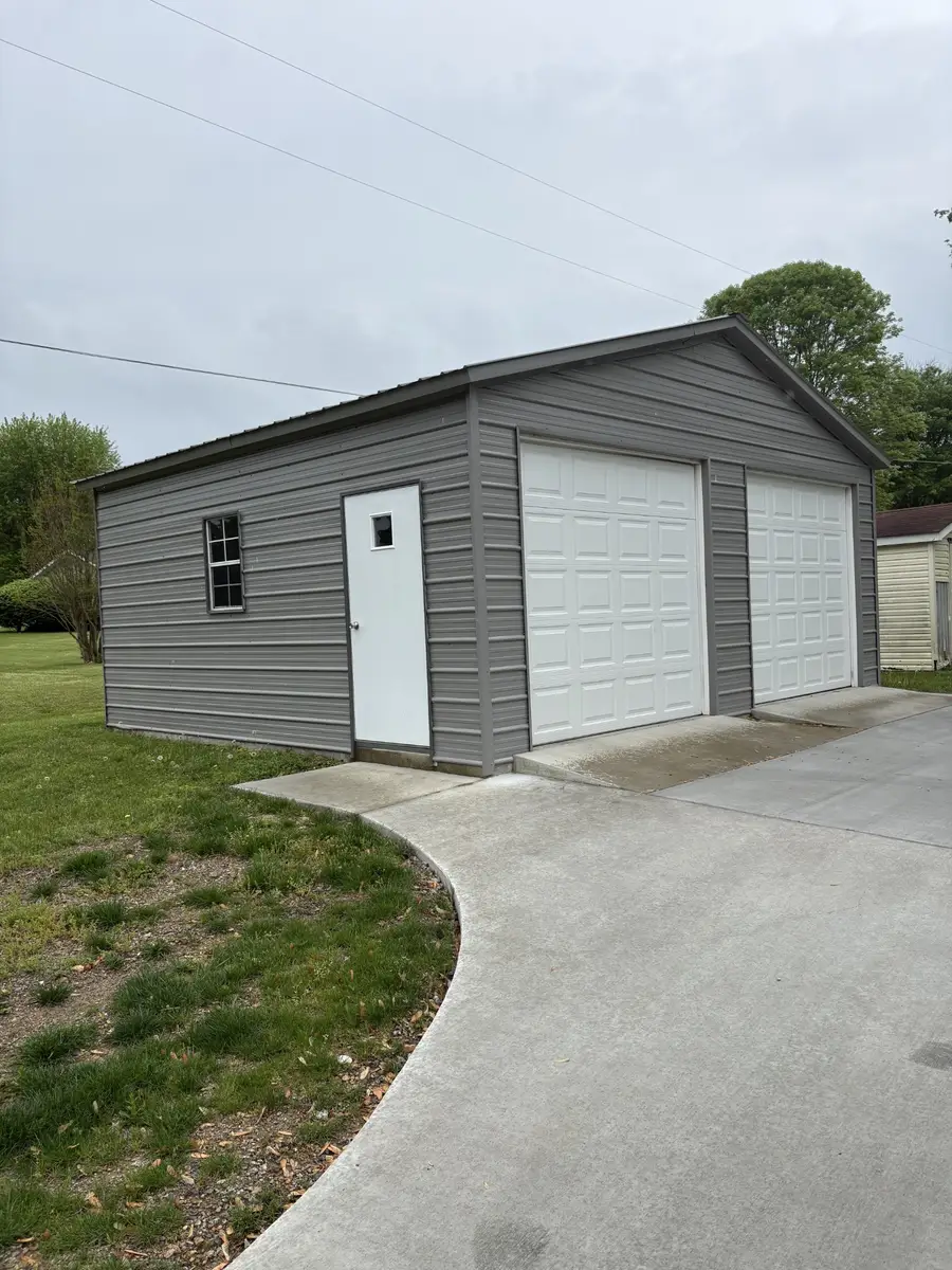 1400 Dogwood Ln, Lafayette, TN 37083 - Image #3