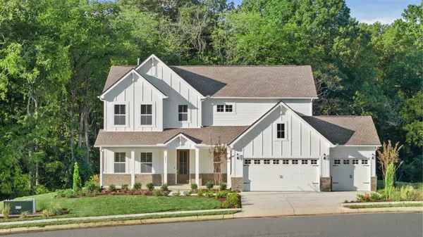 2451 Williams Ridge Dr, Columbia, TN 38401