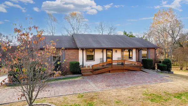 489 Page Dr, Mount Juliet, TN 37122