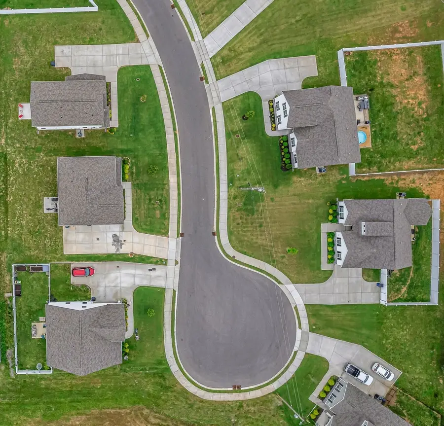 104 Curbow Ct, Shelbyville, TN 37160 - Image #2