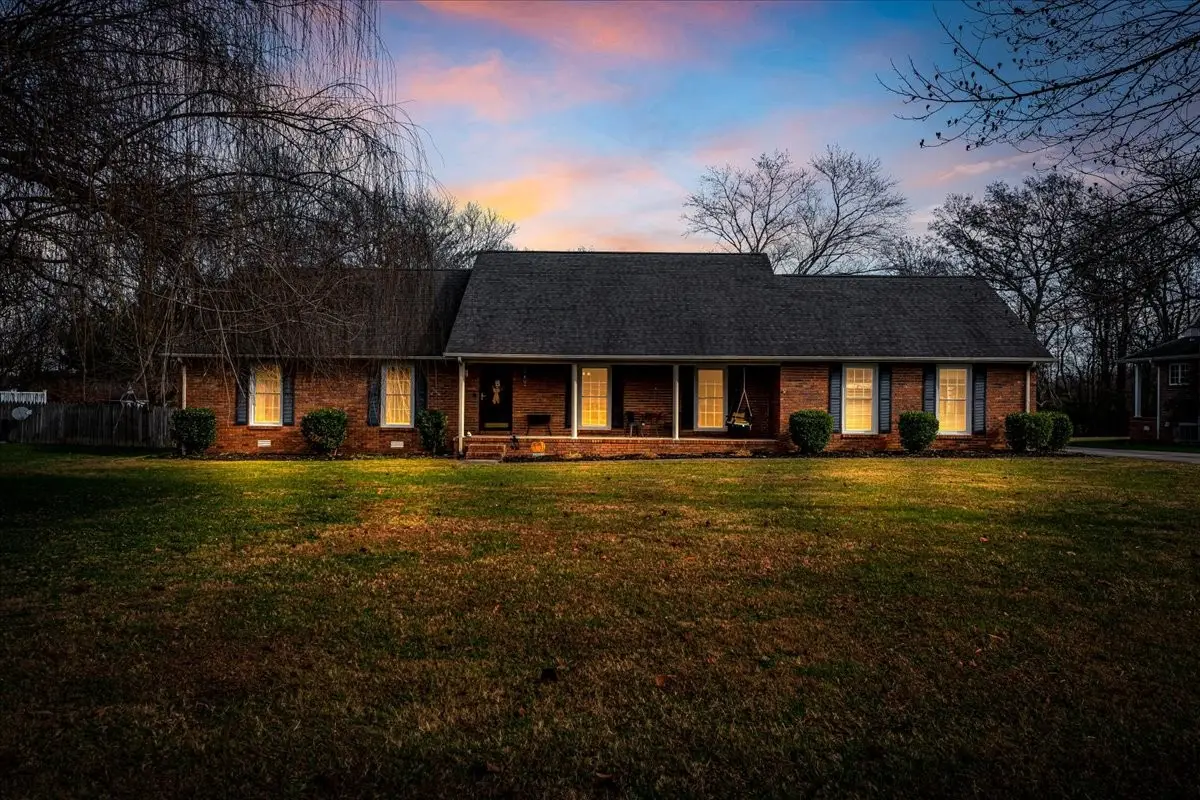 105 Safley Ct, Tullahoma, TN 37388 - Image #1