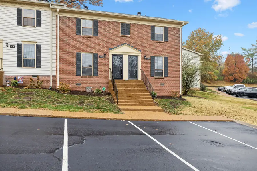 5720 Stone Brook Dr, Brentwood, TN 37027 - Image #2
