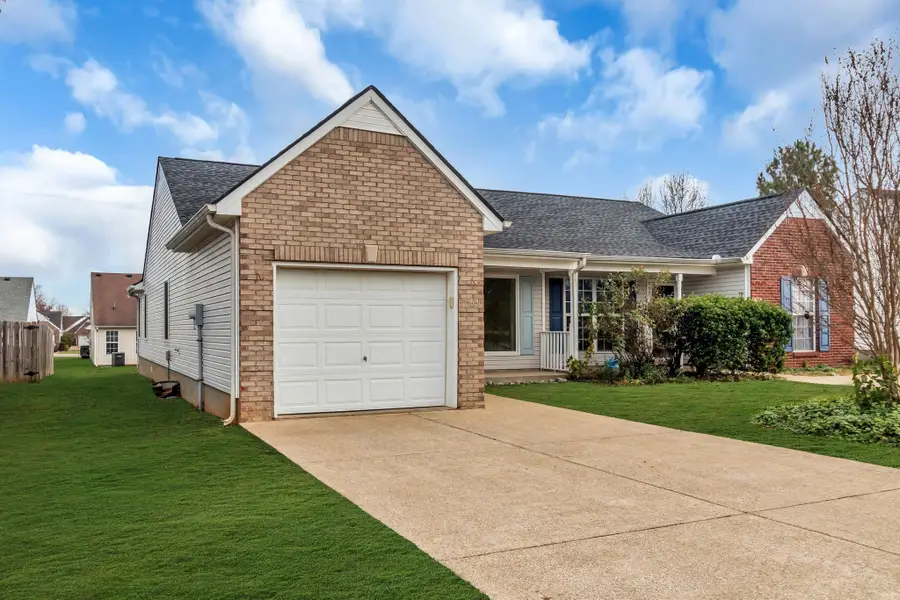 1631 Beaconcrest Cir, Murfreesboro, TN 37128 - Image #2