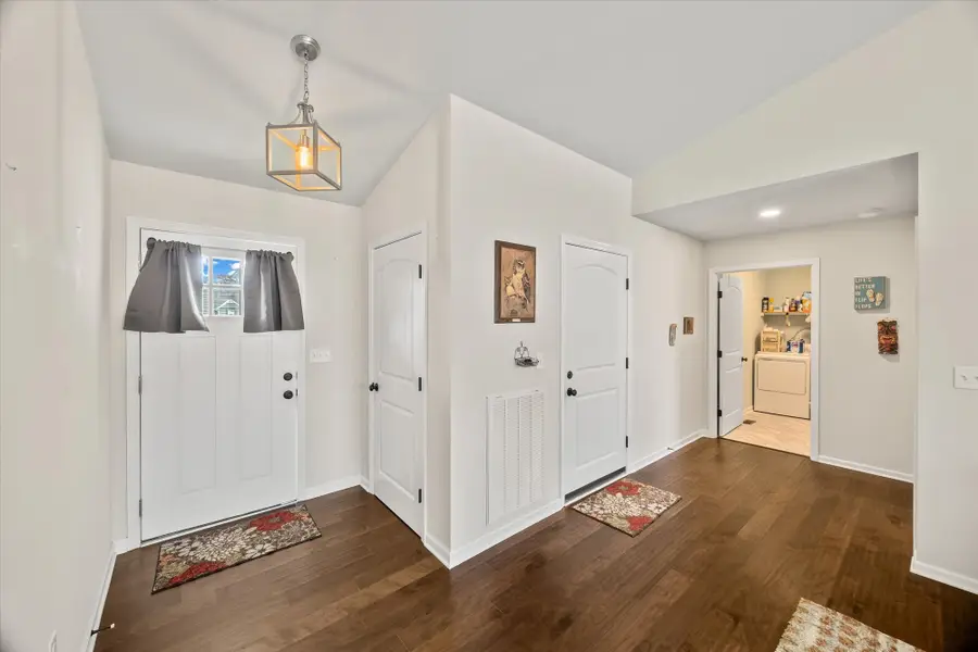 450 Golden Cir, Cookeville, TN 38506 - Image #2