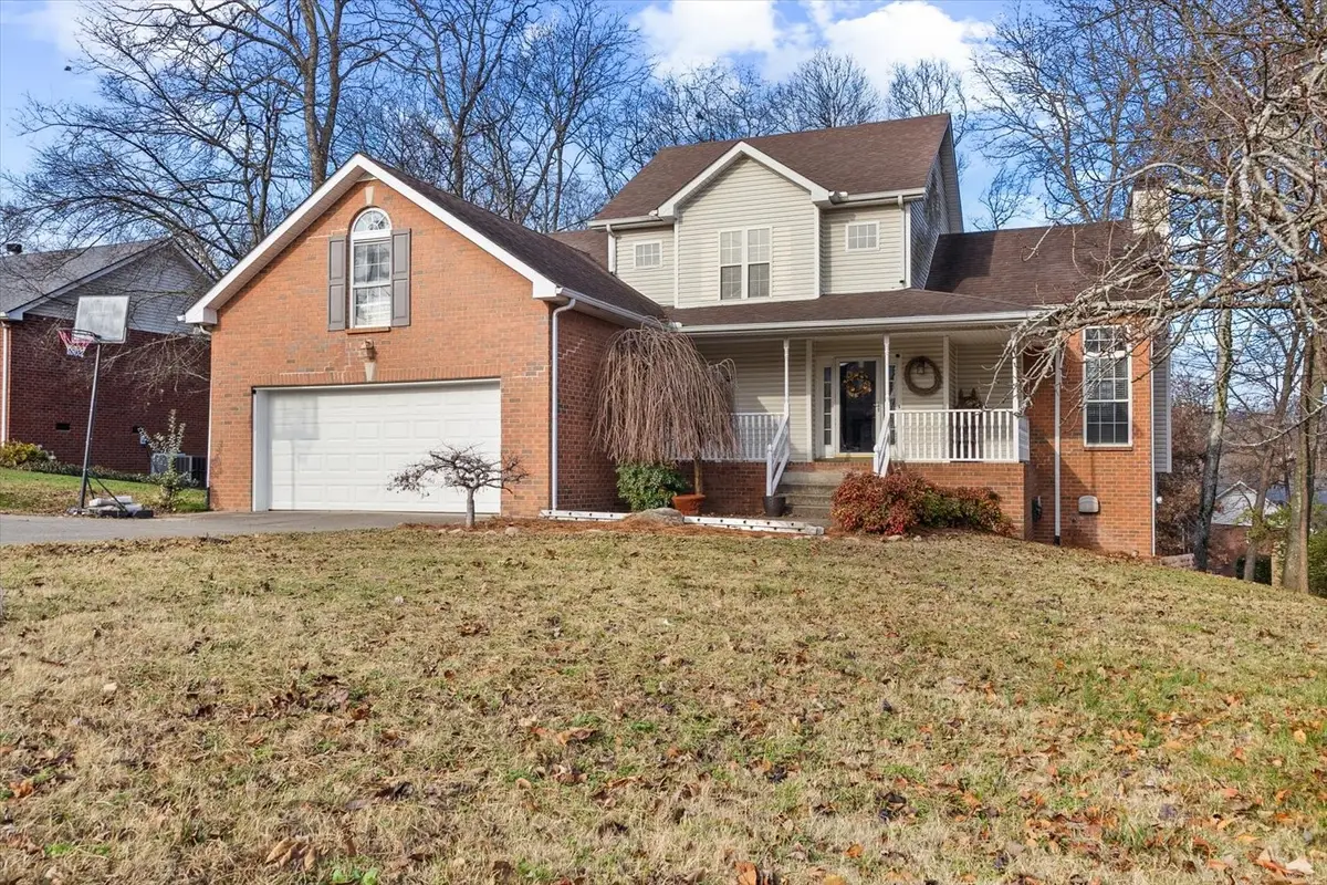 114 E Braxton Ln, Hendersonville, TN 37075 - Image #1