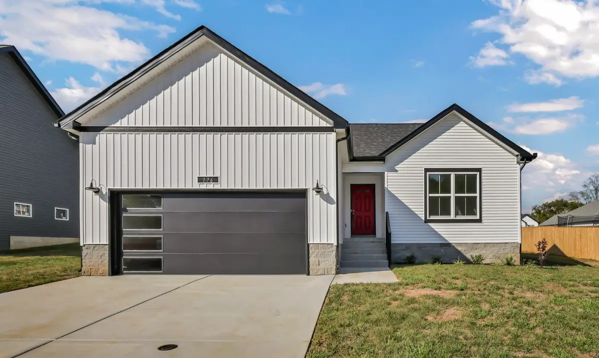 207 Donegal Dr, Clarksville, TN 37042 - Image #1