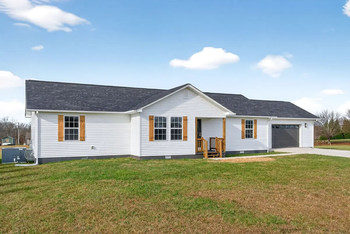 498 Low Gap Rd, Sparta, TN 38583 - Image #1