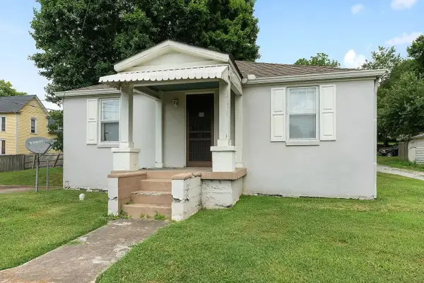 702 Richard St, Springfield, TN 37172