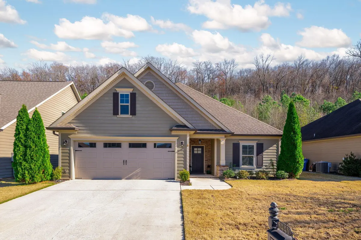 5445 Bungalow Circle, Hixson, TN 37343 - Image #1