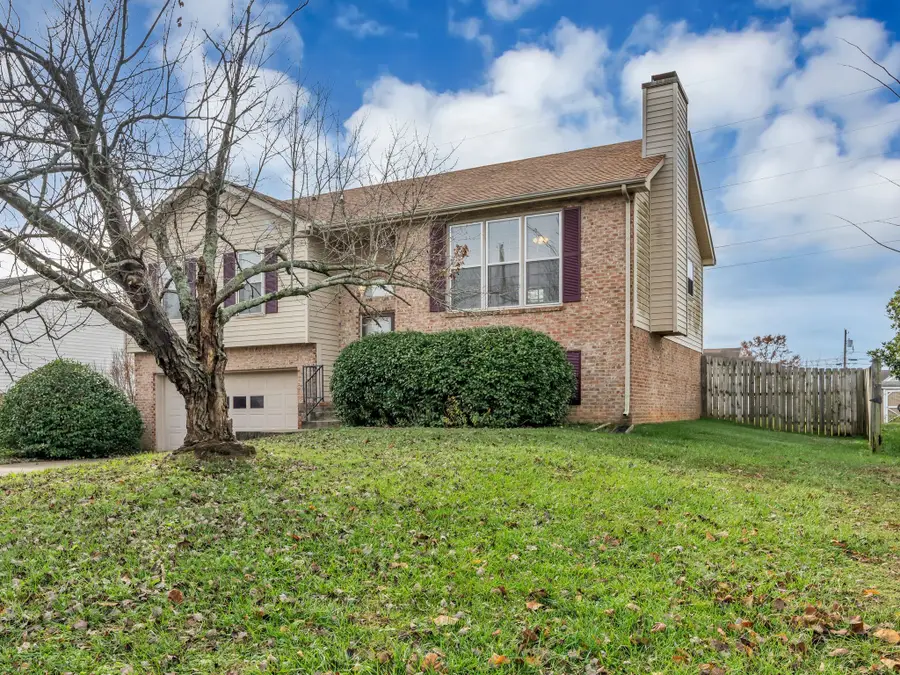 1246 Archwood Dr, Clarksville, TN 37042 - Image #3