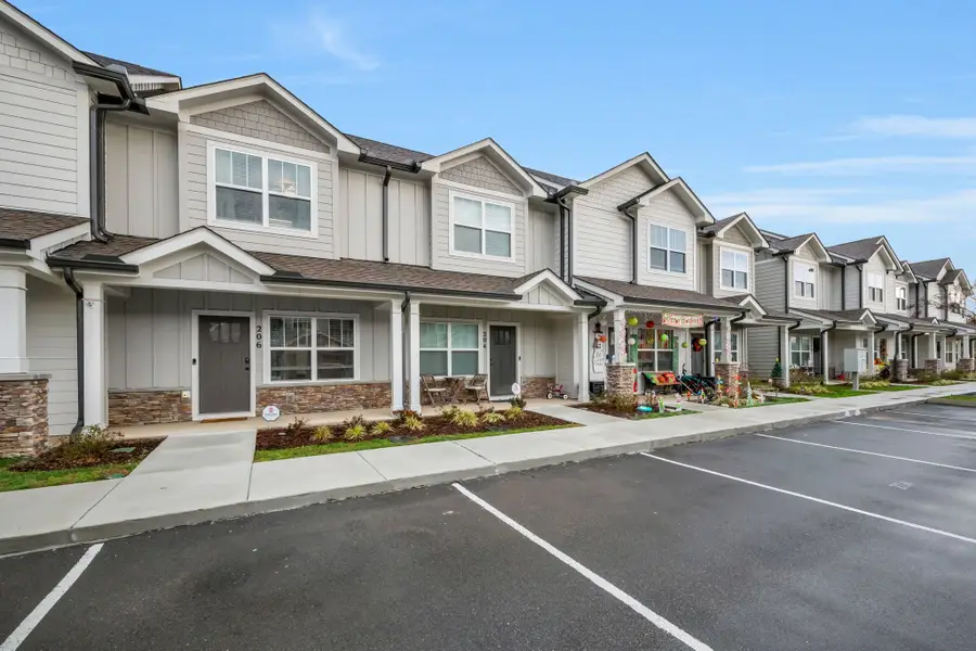 206 Bell Forge Ct, White Bluff, TN 37187 - Image #2