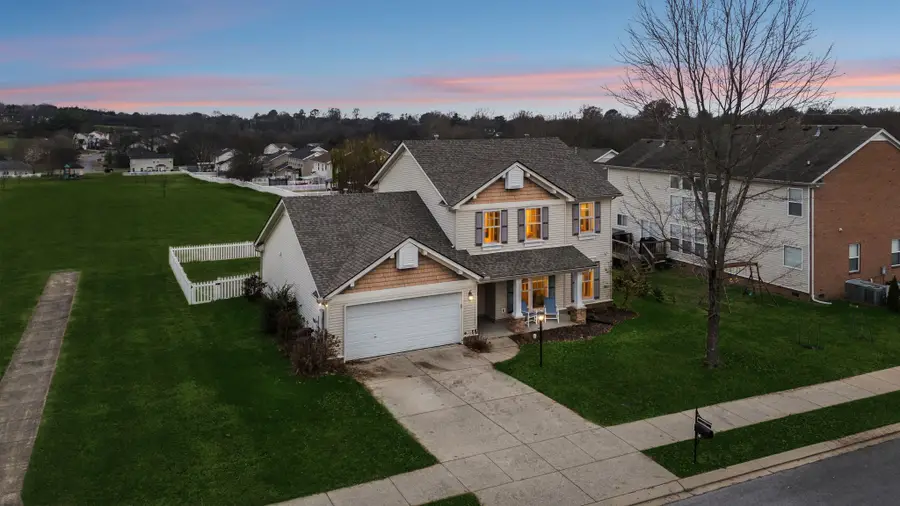 199 Vintage Cir, Hendersonville, TN 37075 - Image #2