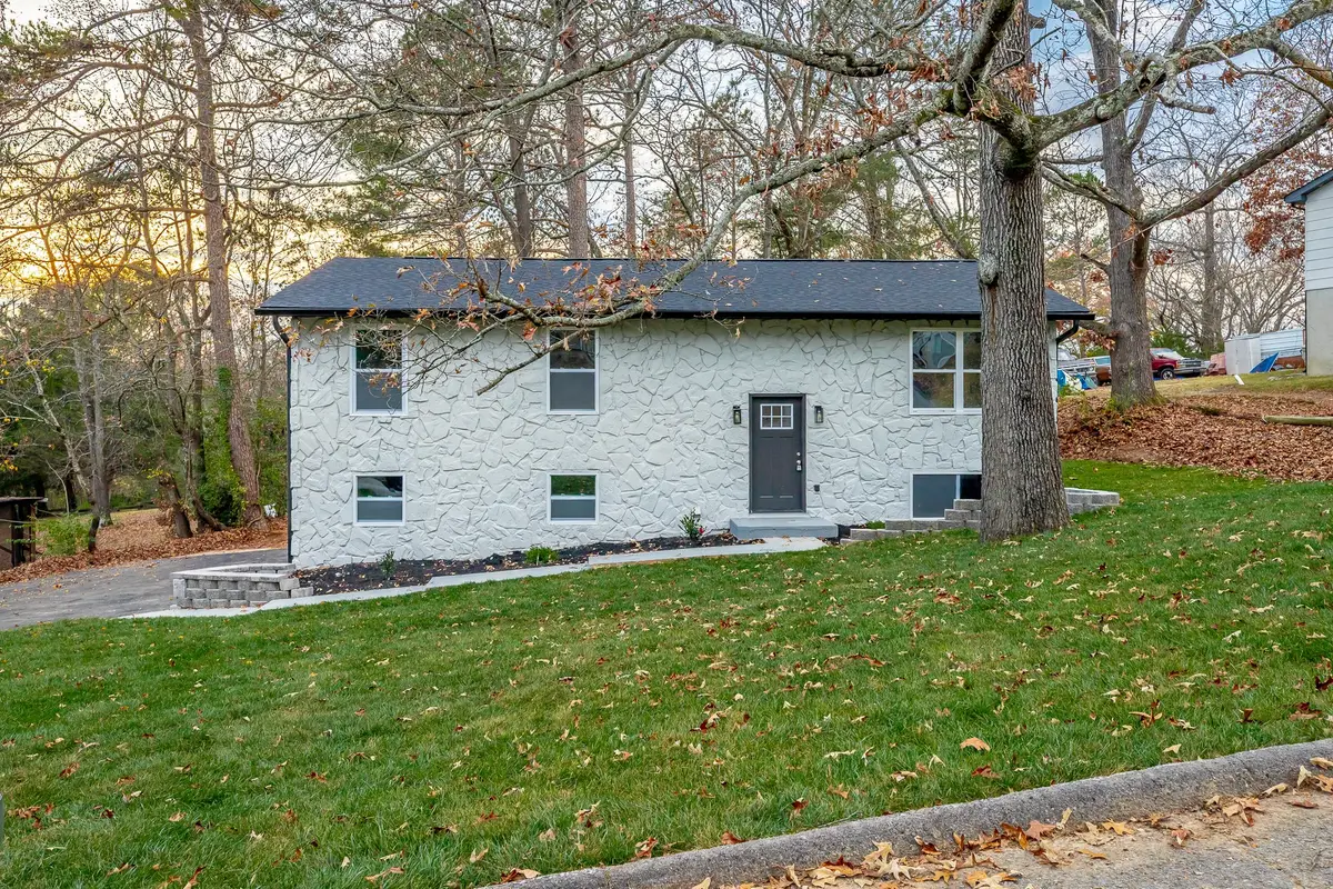 2414 Leann Cir, Chattanooga, TN 37406 - Image #1