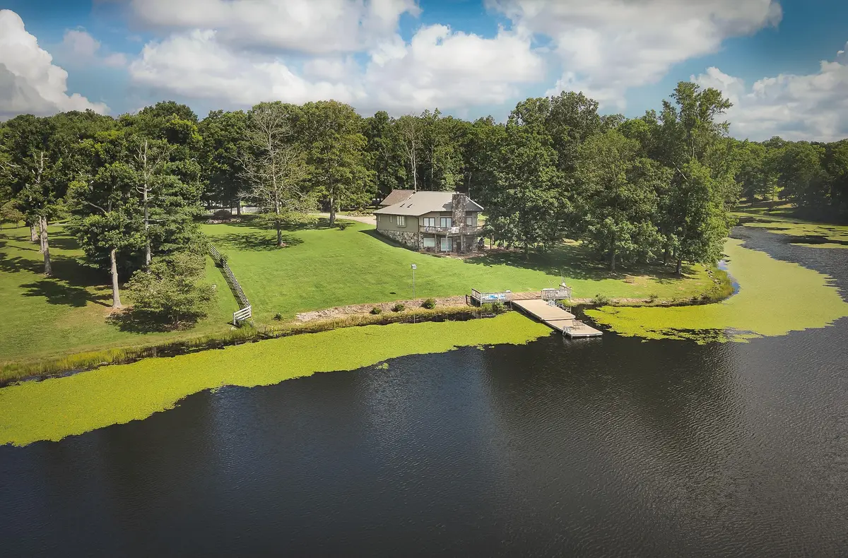 137 Lake Shore Blvd, Coalmont, TN 37313 - Image #1