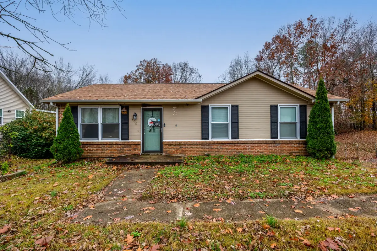 408 Newman Dr, Clarksville, TN 37042 - Image #1