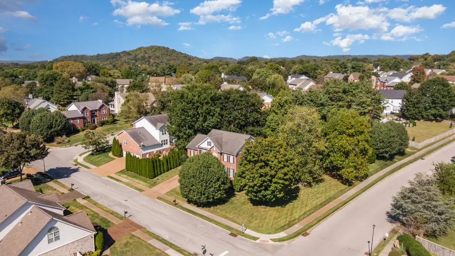 224 Logans Cir, Franklin, TN 37067 - Image #2