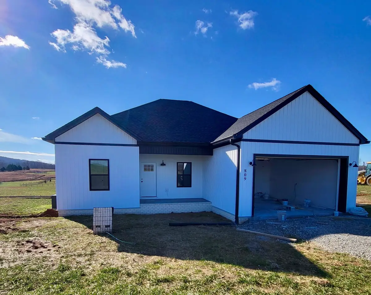 809 Okalona Rd, Rickman, TN 38580 - Image #1