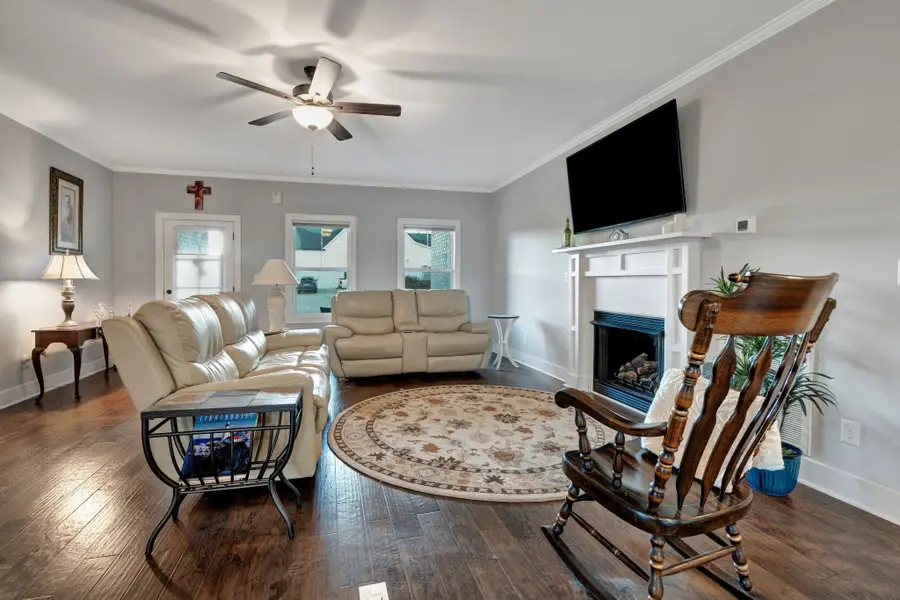 4 Evergreen Trl, Burns, TN 37029 - Image #2