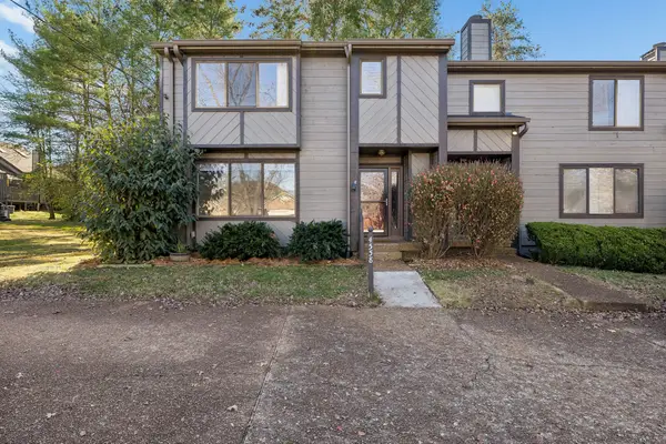 4558 S Trace Blvd, Old Hickory, TN 37138