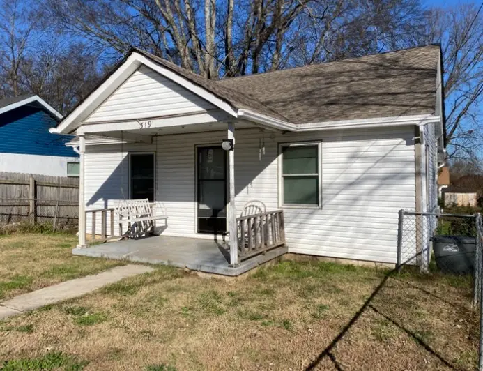 319 E 17th St, Columbia, TN 38401 - Image #1