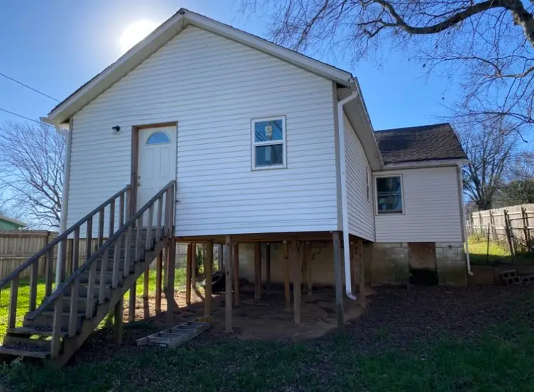 319 E 17th St, Columbia, TN 38401 - Image #3