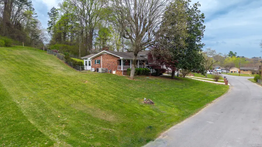 7004 Lystra Road, Harrison, TN 37341 - Image #2