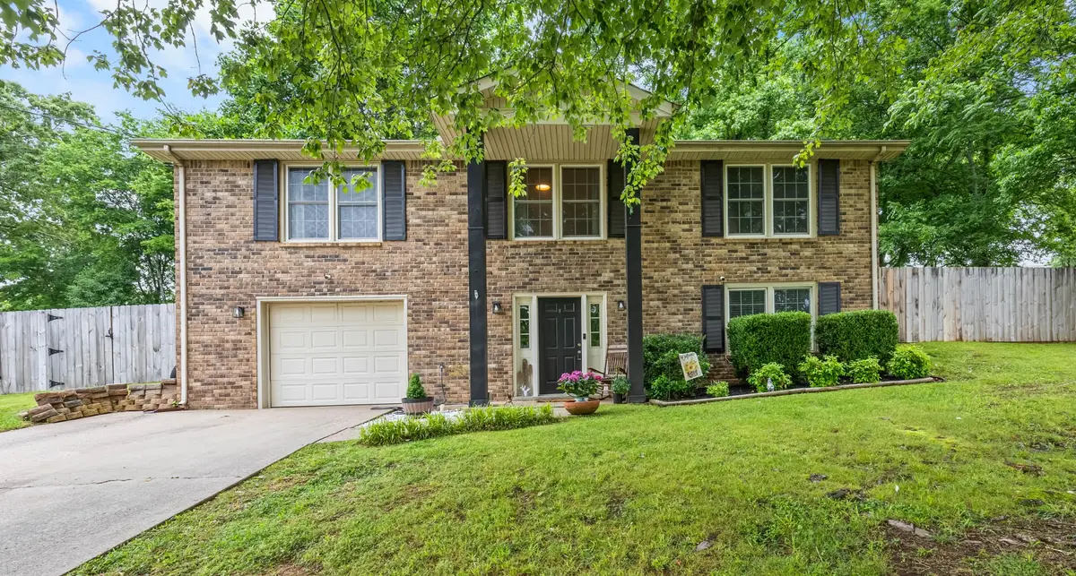 404 Warren Cir, Clarksville, TN 37040 - Image #1