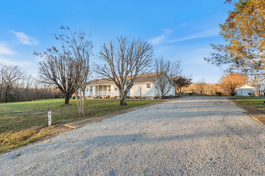 130 Osco Dr, Hohenwald, TN 38462 - Image #2