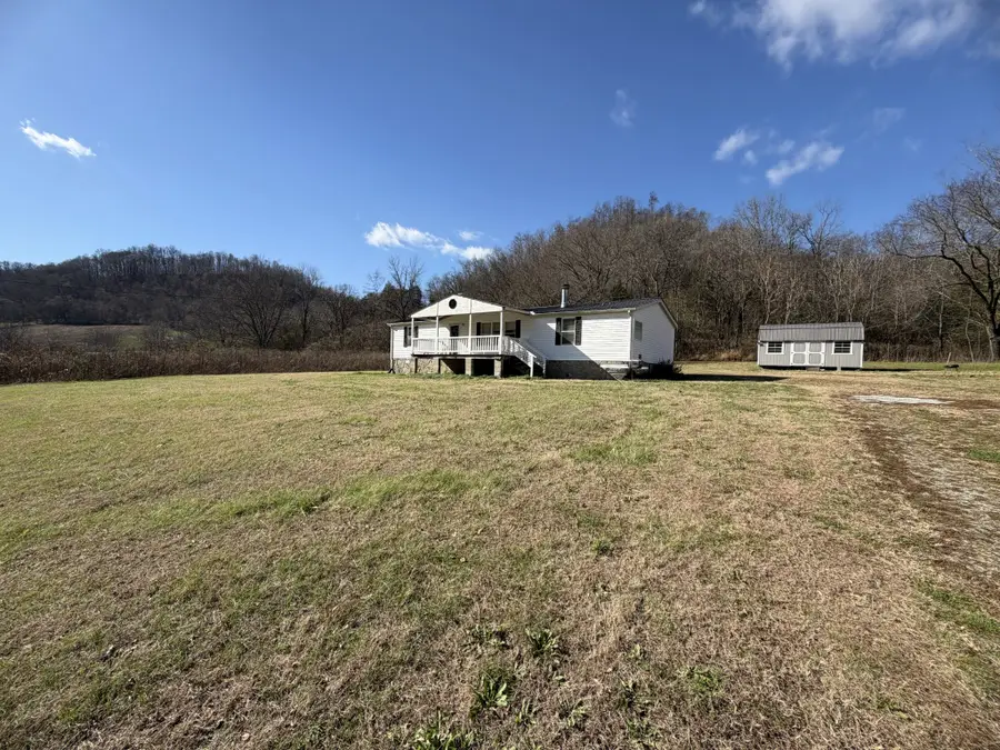 859 Pleasant Shade Hwy, Pleasant Shade, TN 37145 - #2