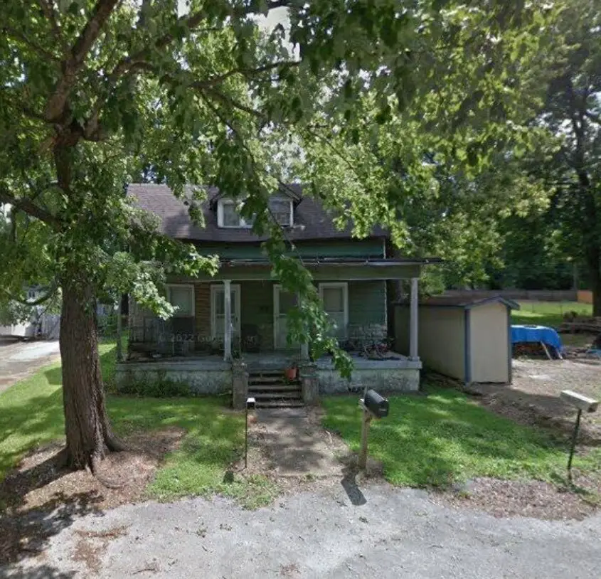 702 N Washington St, Tullahoma, TN 37388 - Image #1