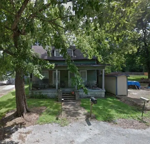 702 N Washington St, Tullahoma, TN 37388