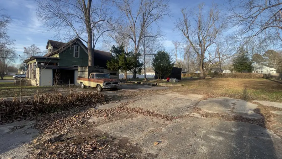 702 N Washington St, Tullahoma, TN 37388 - Image #3