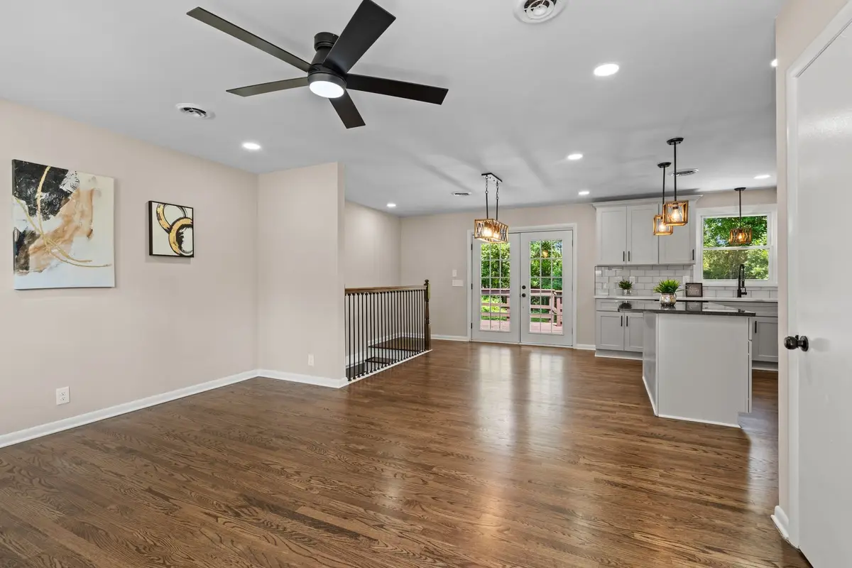 3036 Sunnyview Dr, Nashville, TN 37218 - Image #1