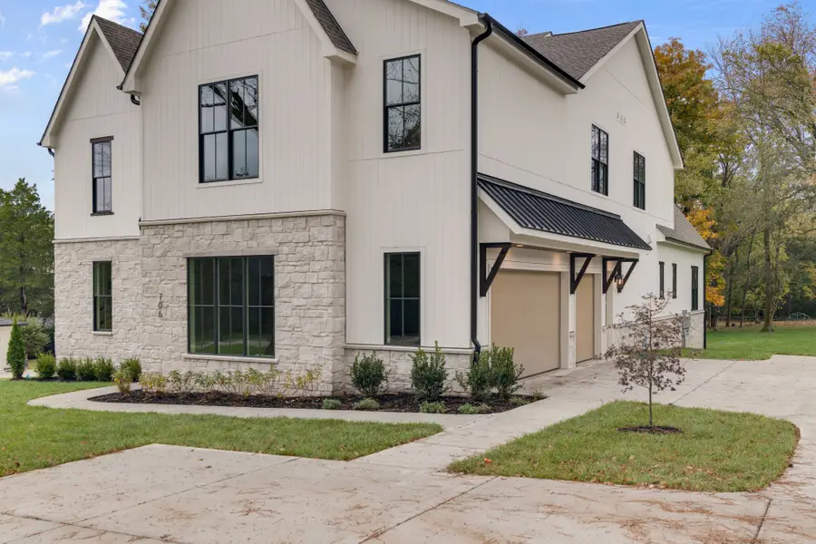 706 Brook Hollow Rd, Nashville, TN 37205 - Image #3