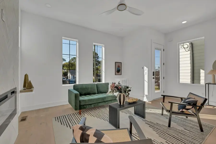 2917A Morningside Dr, Nashville, TN 37207 - Image #2