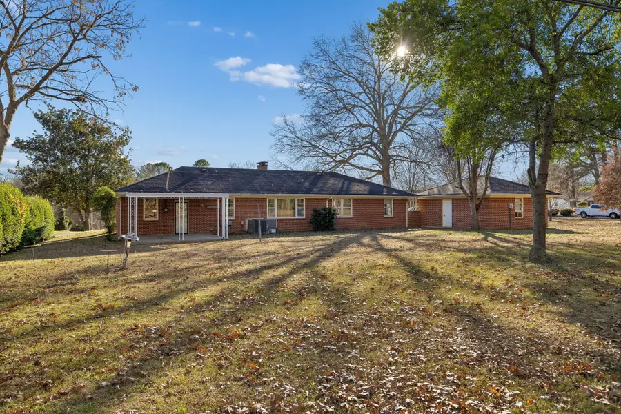 1209 Whitney Dr, Columbia, TN 38401 - Image #3