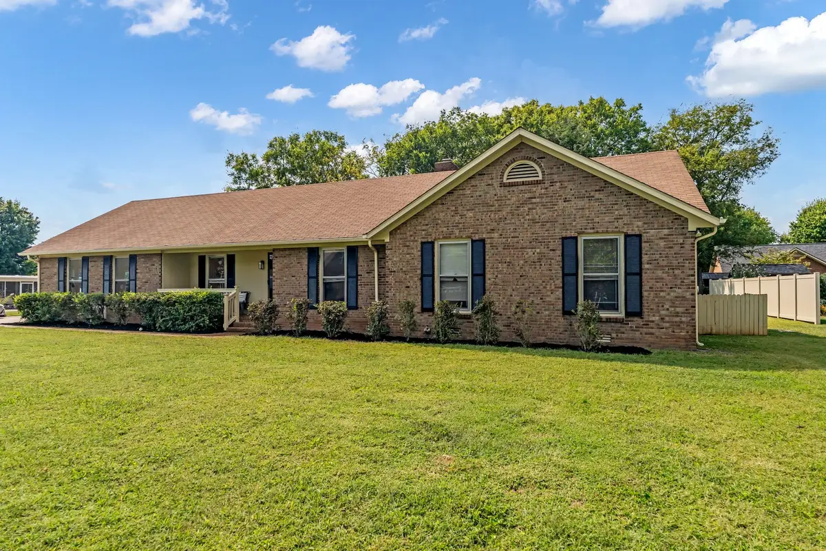 2519 Regency Park Dr, Murfreesboro, TN 37129 - Image #1
