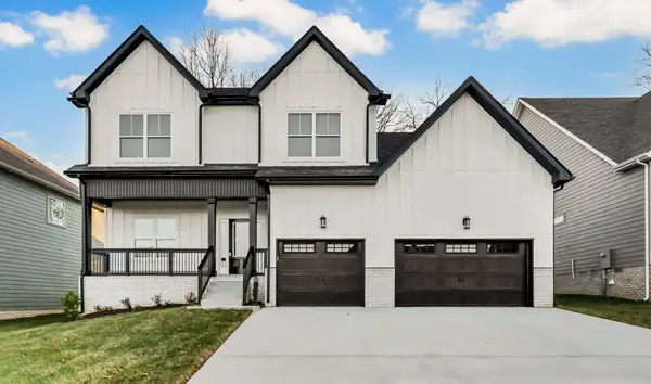 986 Alton Dr, Clarksville, TN 37043