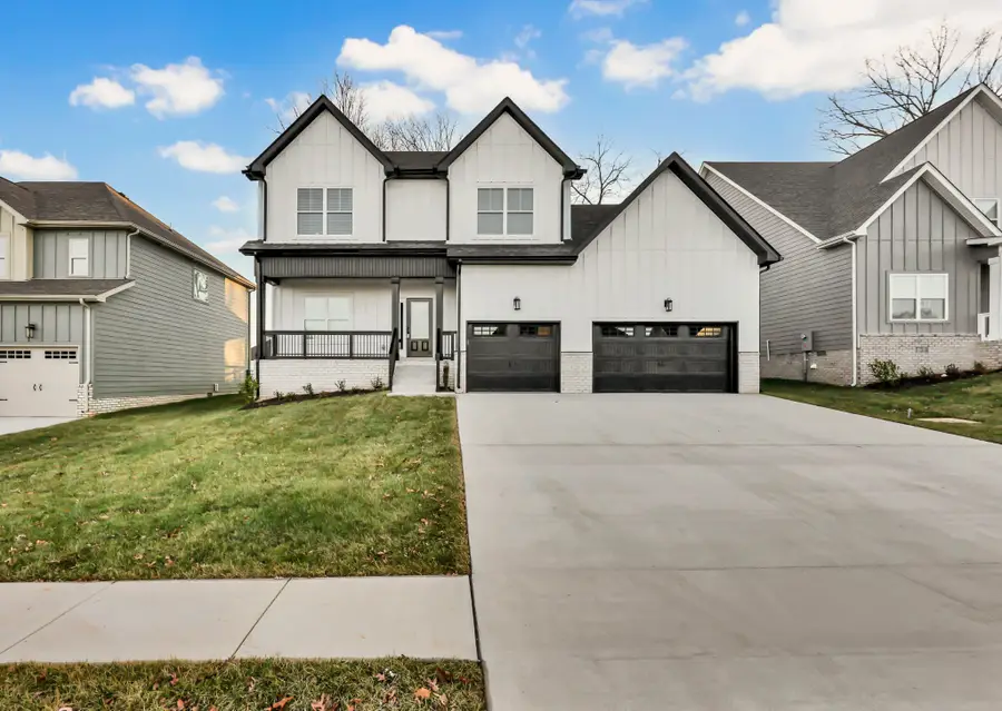 986 Alton Dr, Clarksville, TN 37043 - Image #2