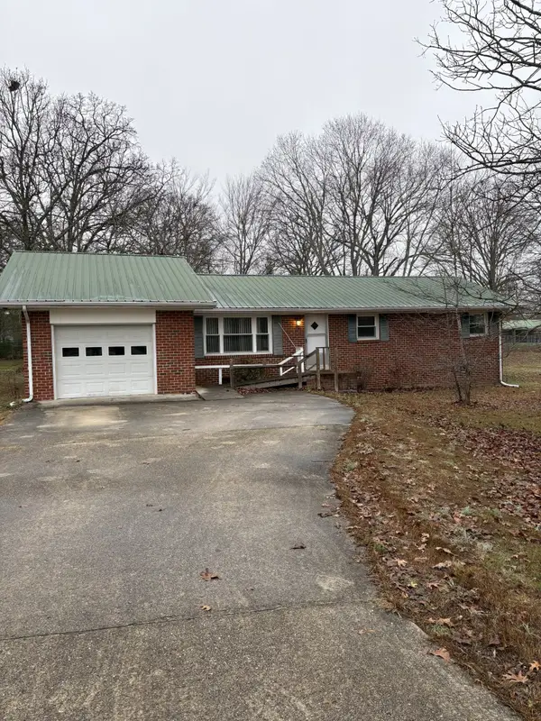 1409 Royal Trl, Manchester, TN 37355