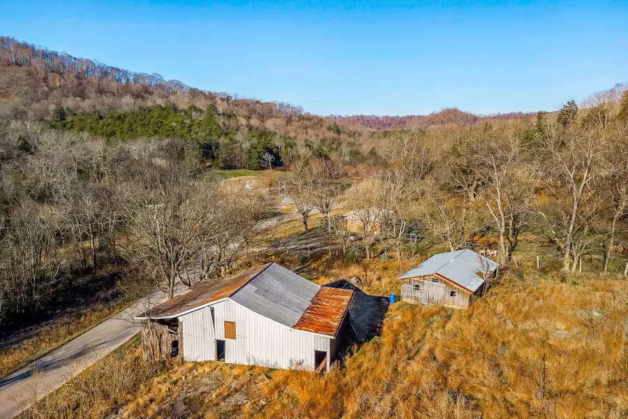 202 Maggart Rd, Elmwood, TN 38560 - Image #2