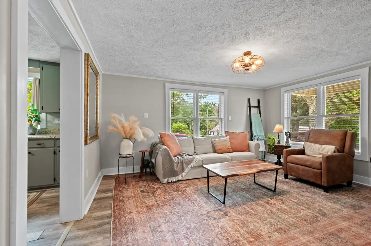 909 West 1st Street, Dickson, TN 37055 - Image #1