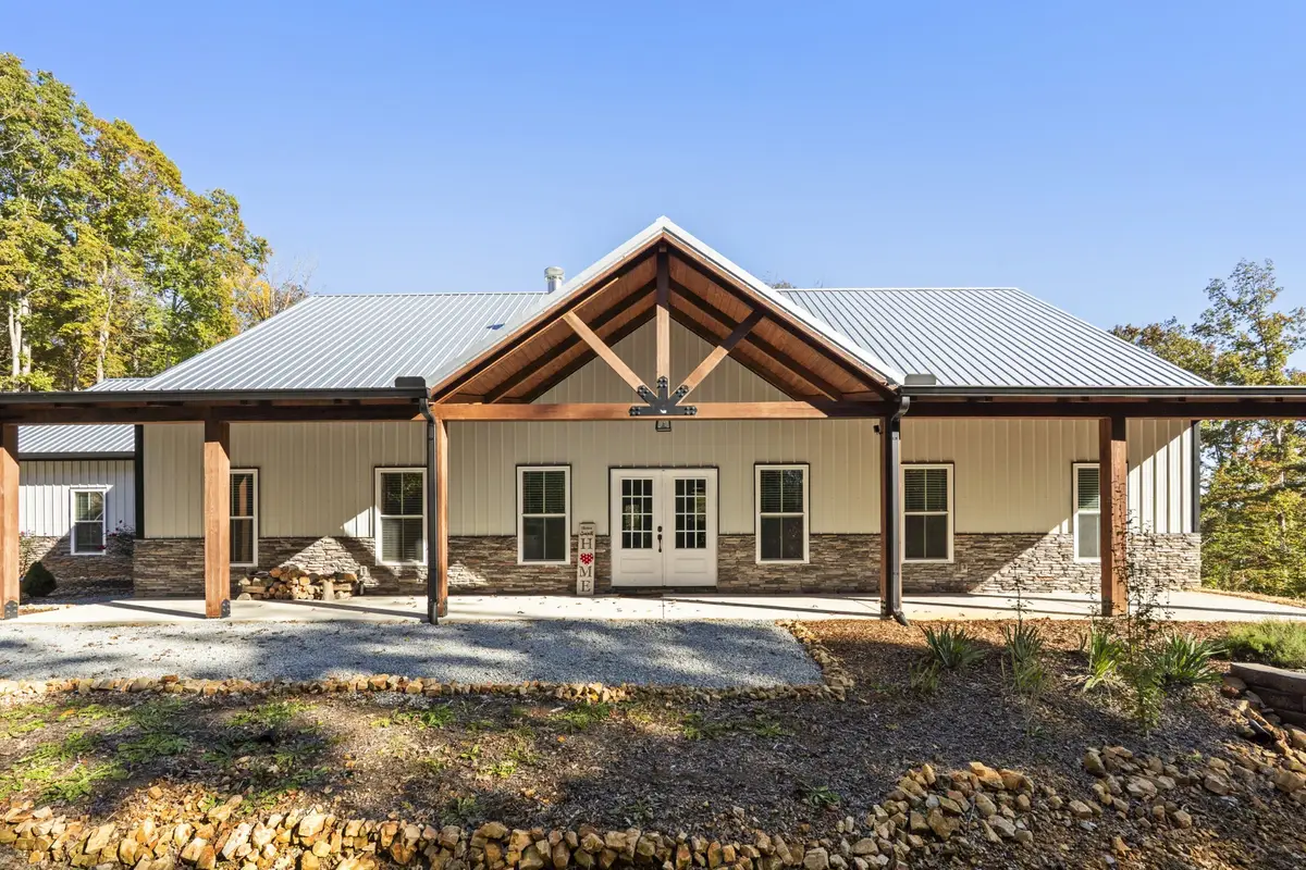 594 Highway 100, Centerville, TN 37033 - Image #1